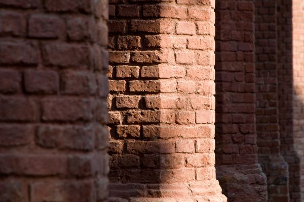 Brick Pillars Installation in Ankeny